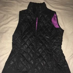 Black quilted vest (small)